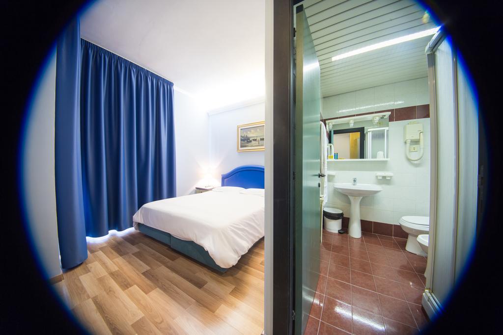 Hotel Santa Maura Рим Экстерьер фото