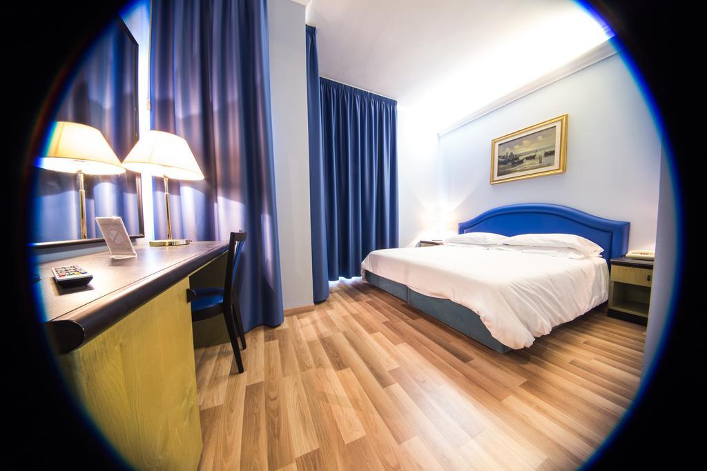 Hotel Santa Maura Рим Экстерьер фото