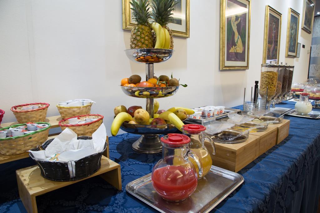 Hotel Santa Maura Рим Экстерьер фото